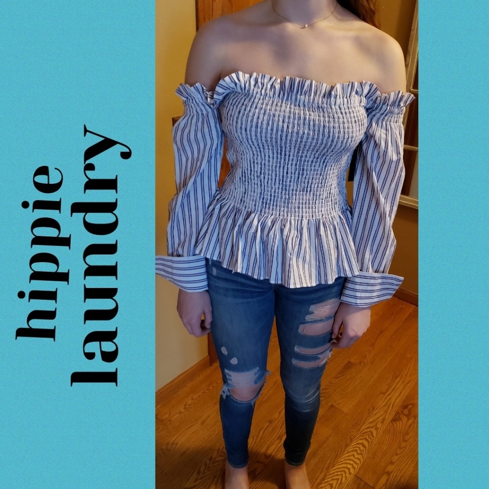 🆕️NWT hippie laundry sexy off shoulder top
